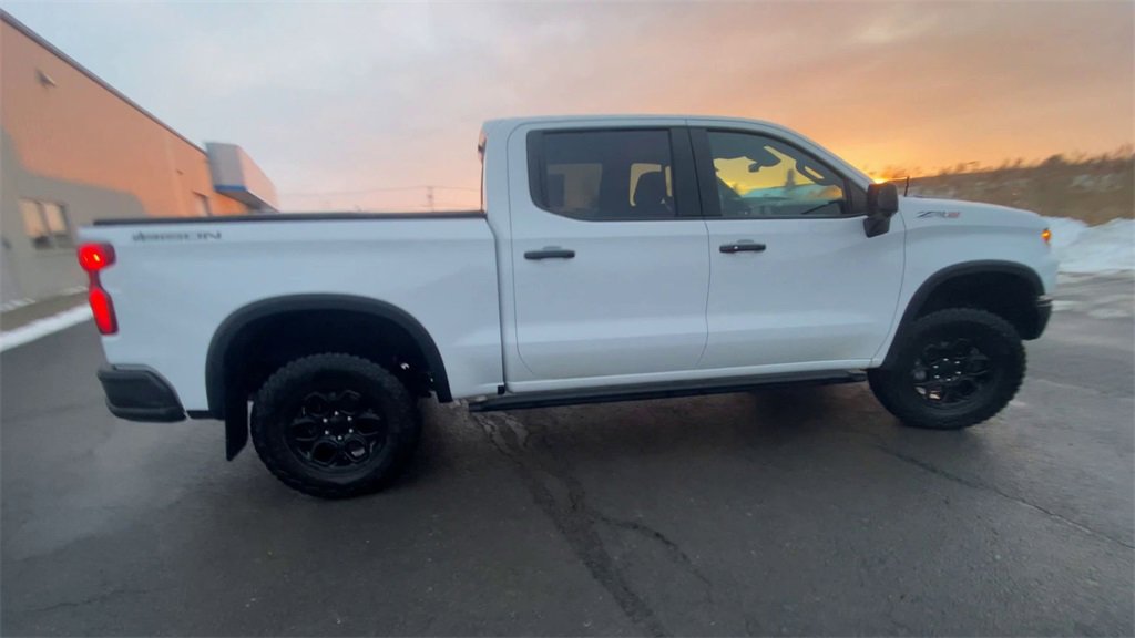 Used 2024 Chevrolet Silverado 1500 ZR2 w/ ZR2 Bison Edition image 9