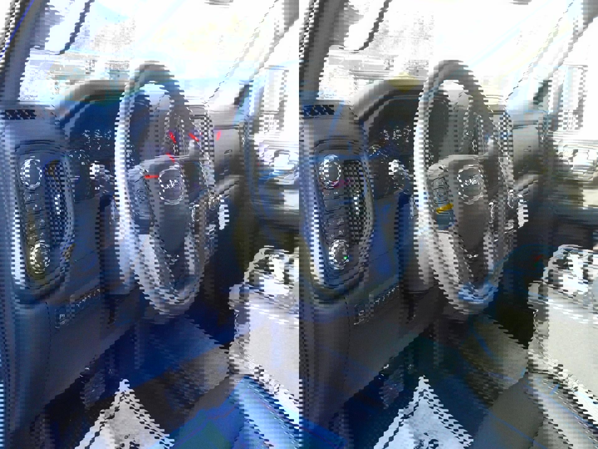 New 2026 GMC Sierra 2500 Pro w/ Convenience Package image 15