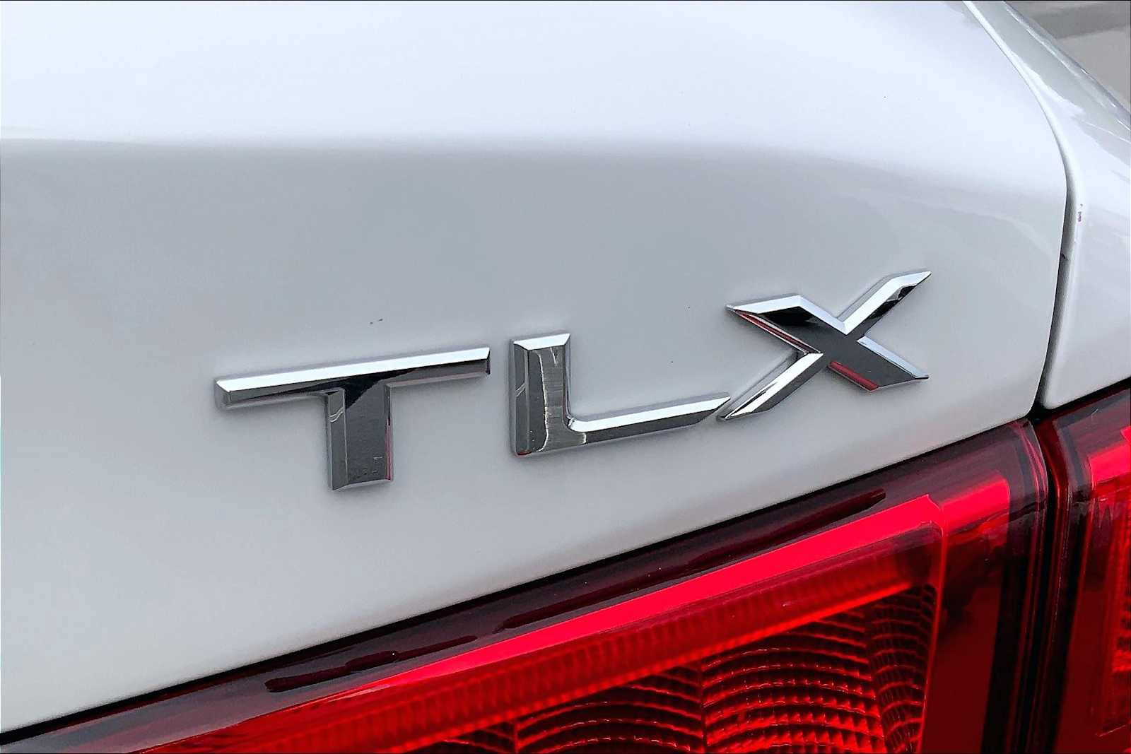 Used 2020 Acura TLX w/ Technology Package FWD image 10