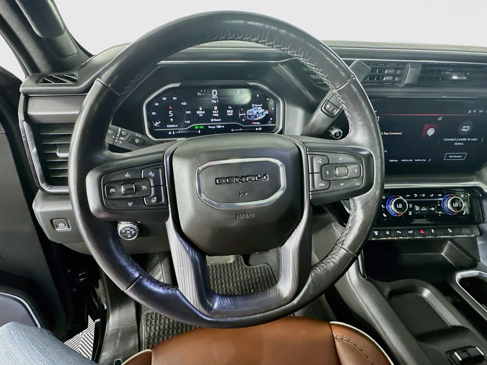 Used 2024 GMC Sierra 3500 Denali Ultimate AWD/4WD image 12