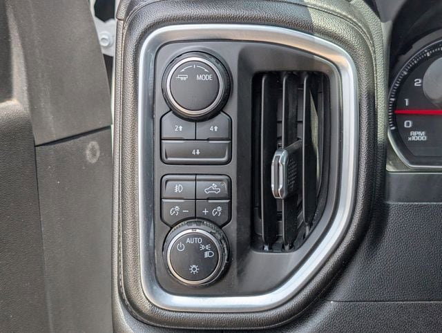 Used 2022 Chevrolet Silverado 2500 LT w/ Convenience Package AWD/4WD image 21