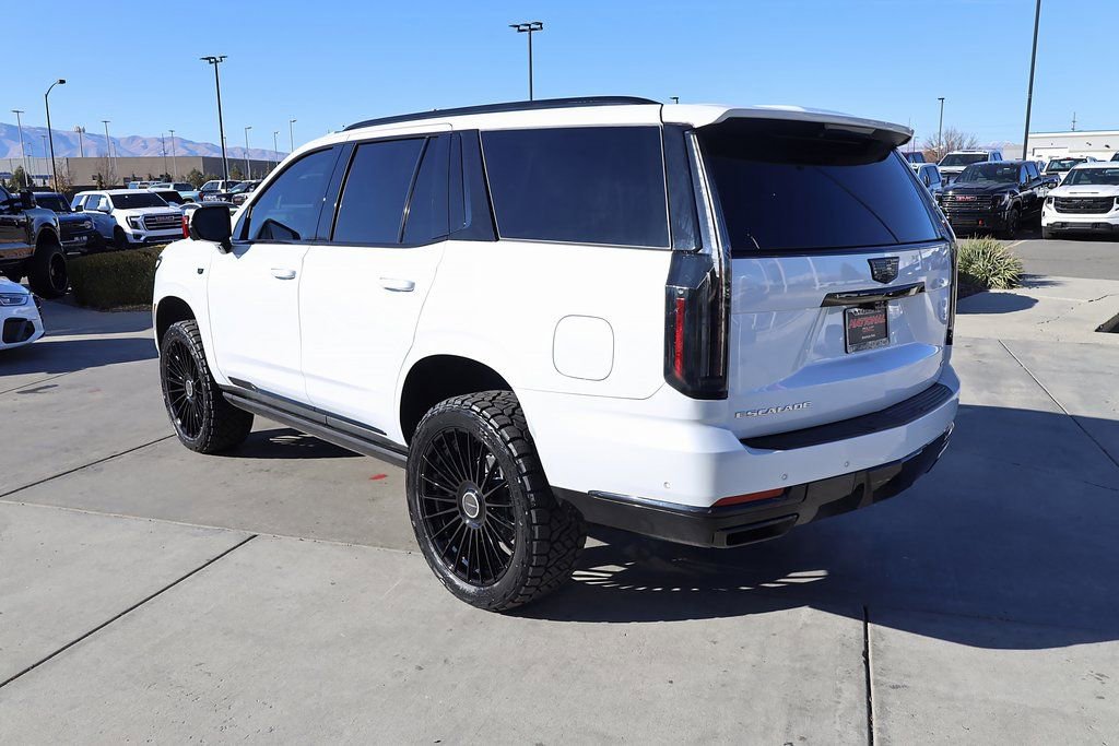 Used 2026 Cadillac Escalade Sport w/ Touring Package image 4