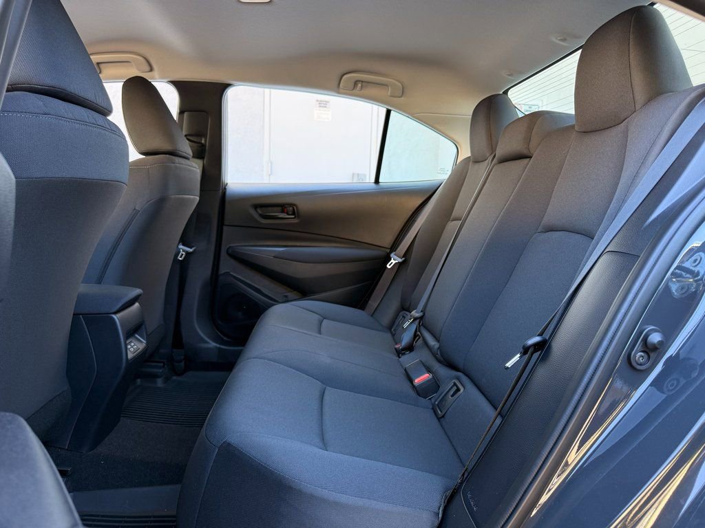 Used 2025 Toyota Corolla LE image 15