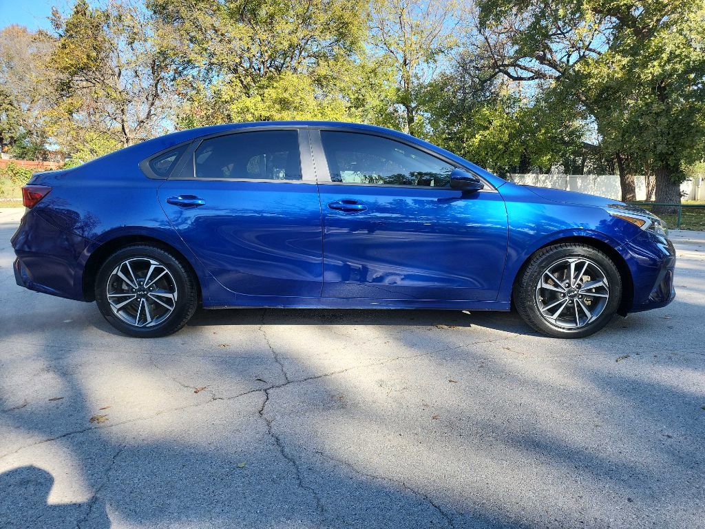 Used 2022 Kia Forte LXS image 11