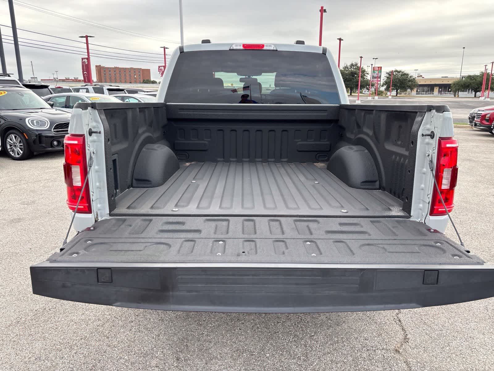 Used 2023 Ford F150 XLT w/ Equipment Group 302A High RWD image 7