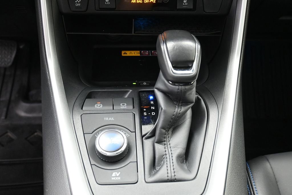 Used 2024 Toyota RAV4 XSE w/ Advanced Technology Package AWD/4WD image 27