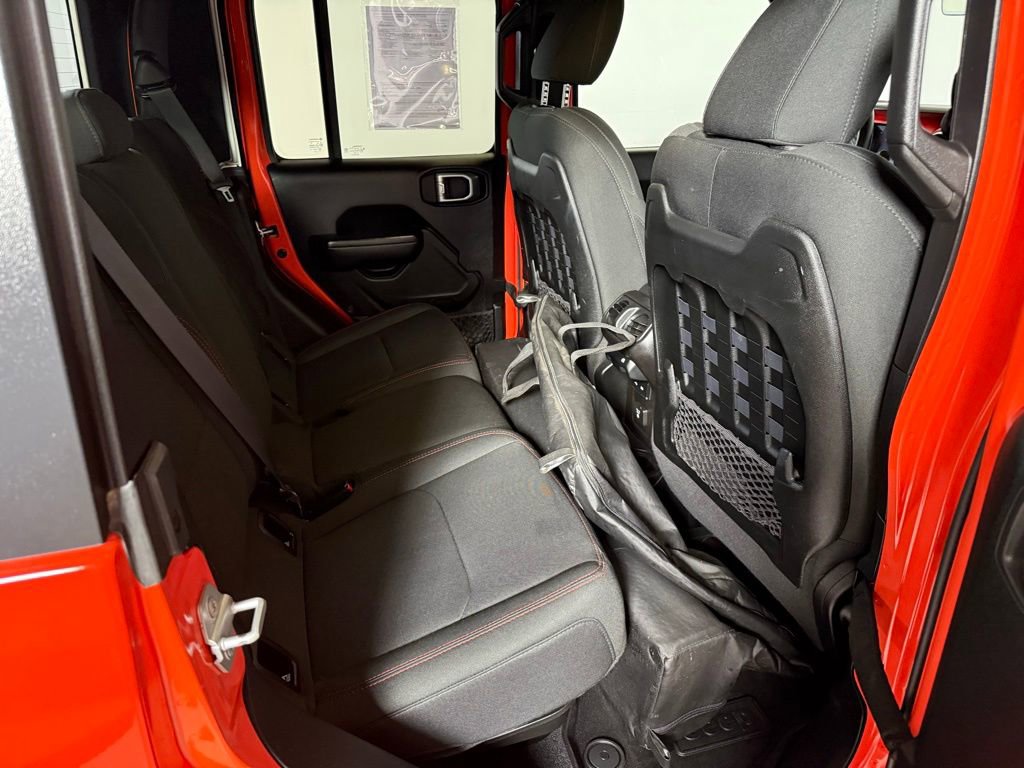 Used 2020 Jeep Gladiator Rubicon image 16