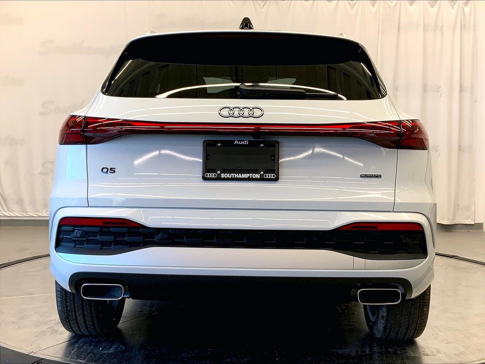 Certified 2025 Audi Q5 Premium w/ Premium Plus AWD/4WD image 3