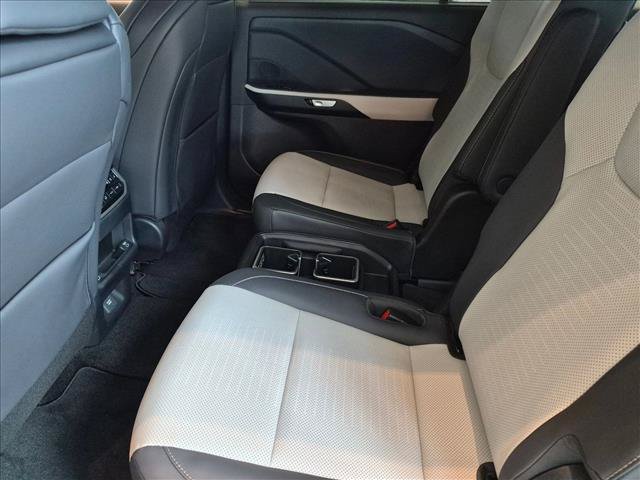 New 2026 Lexus TX 500h AWD image 14
