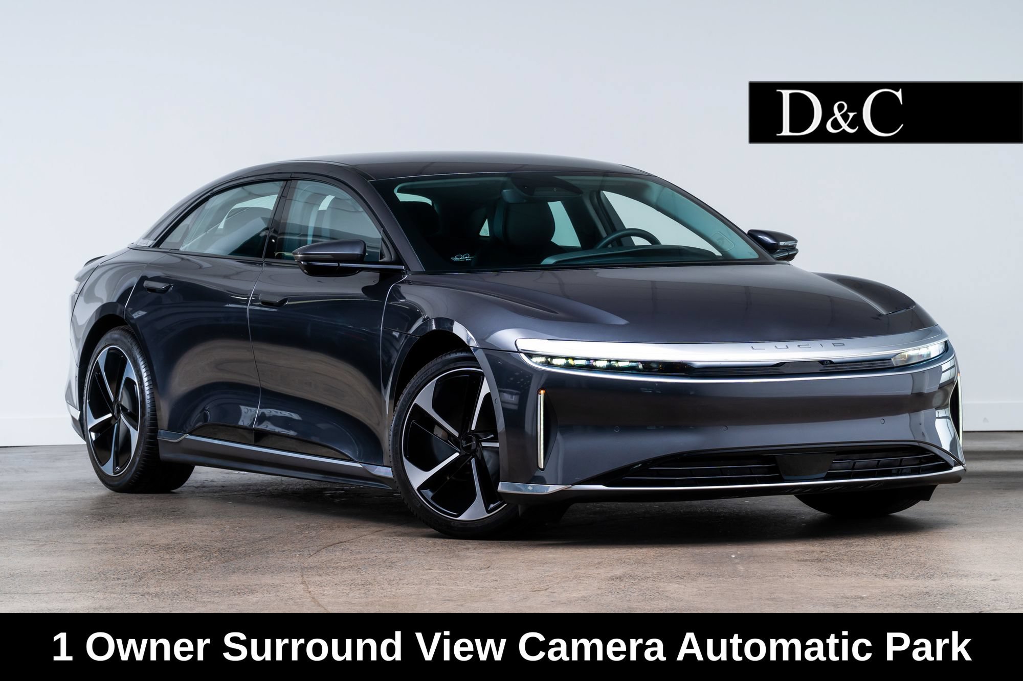 Used 2025 Lucid Air Touring AWD/4WD image 1