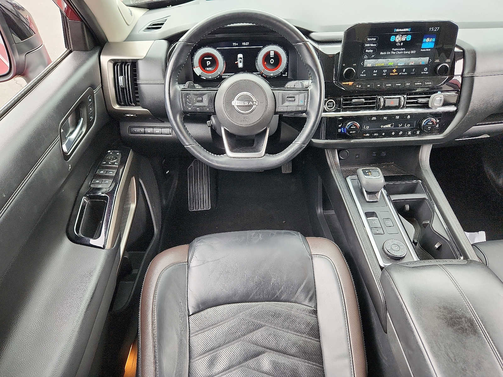 Used 2022 Nissan Pathfinder Platinum w/ Cargo Package AWD/4WD image 11