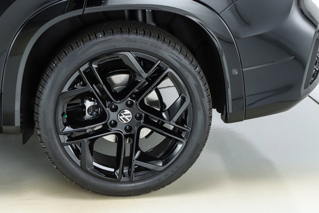 New 2026 Volkswagen Tiguan SE R-Line image 45