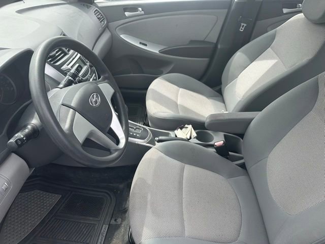 Used 2012 Hyundai Accent GLS FWD image 11
