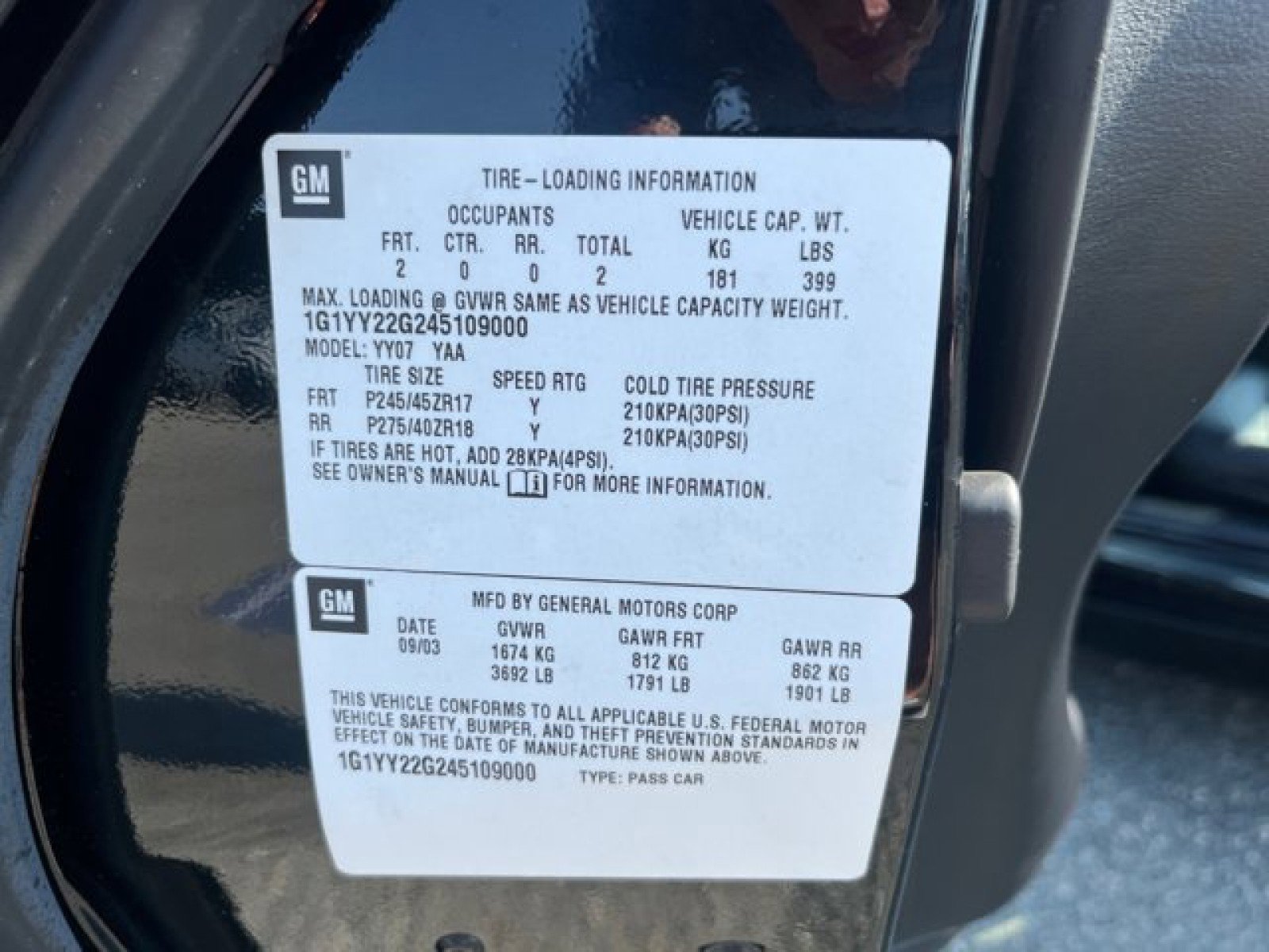 Used 2004 Chevrolet Corvette Coupe w/ Preferred Equipment Group image 20