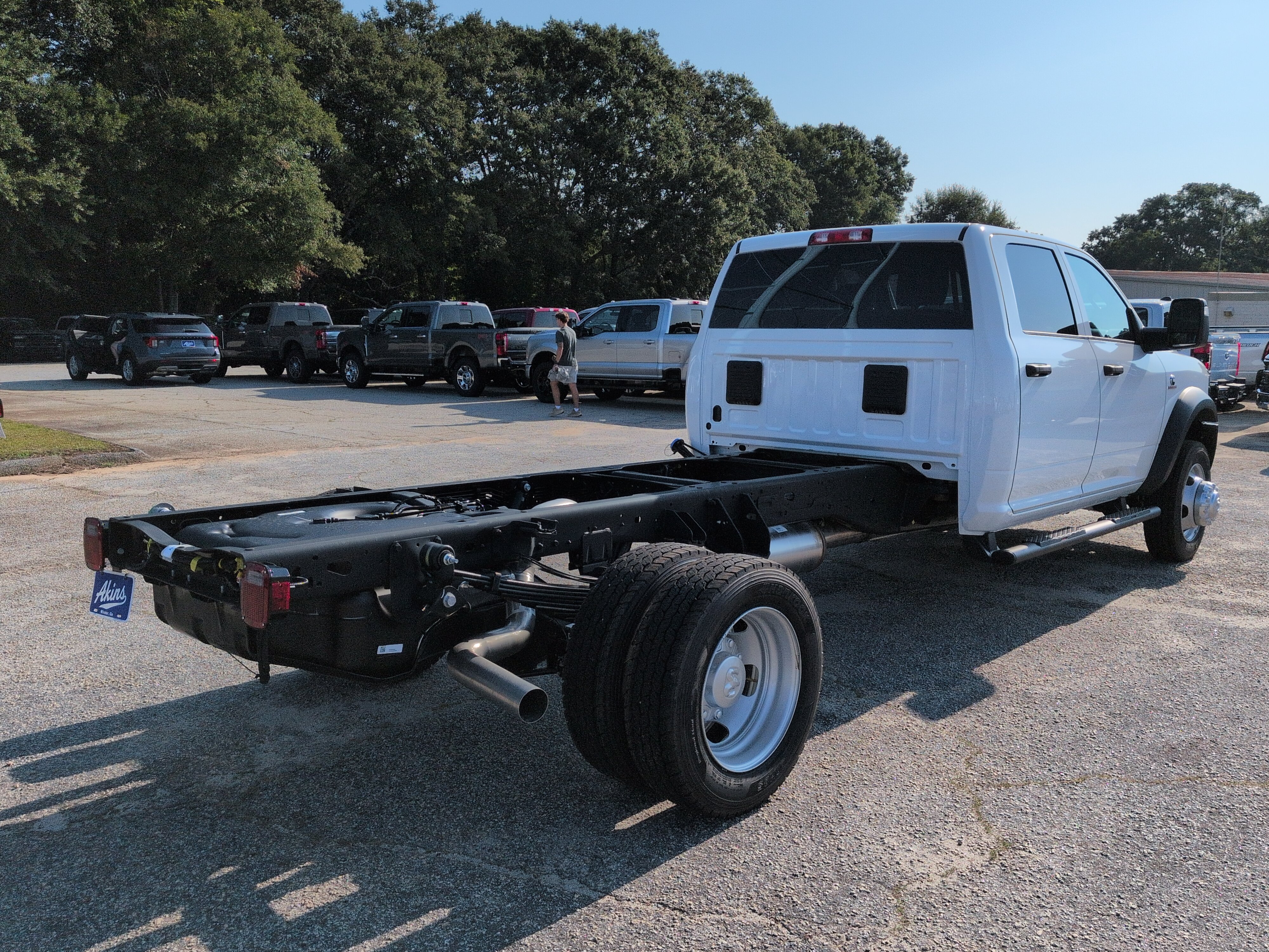 New 2027 RAM 5500 Tradesman w/ Chrome Appearance Group AWD/4WD image 3