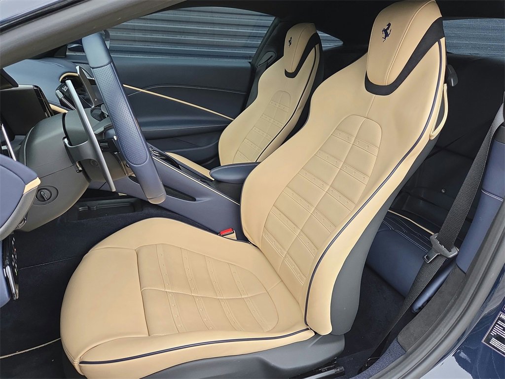 Used 2023 Ferrari Roma image 5