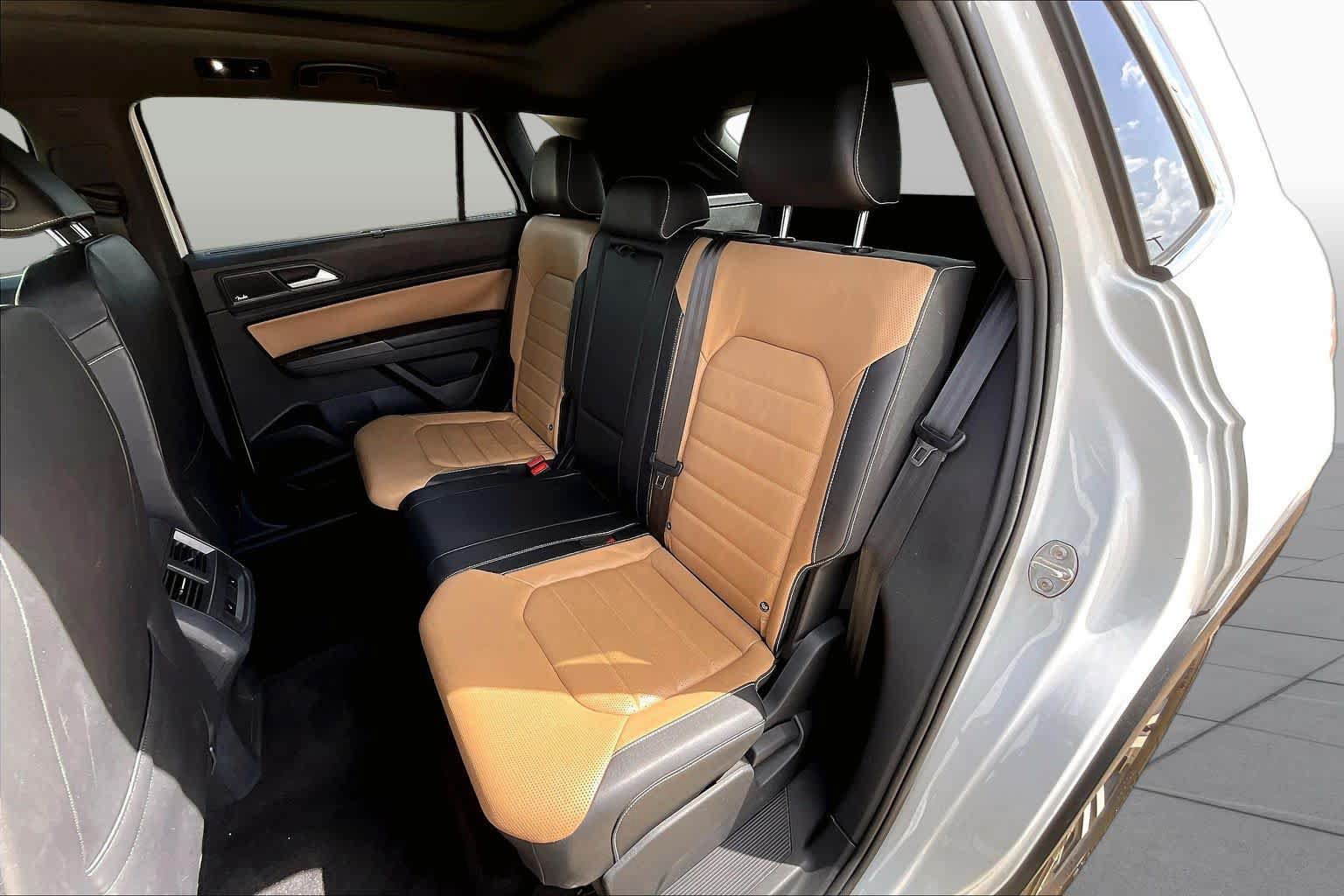 Used 2020 Volkswagen Atlas Cross Sport SEL Premium w/ Cross Sport MDO Package AWD/4WD image 20
