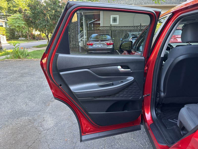 Used 2019 Hyundai Santa Fe SE FWD image 13