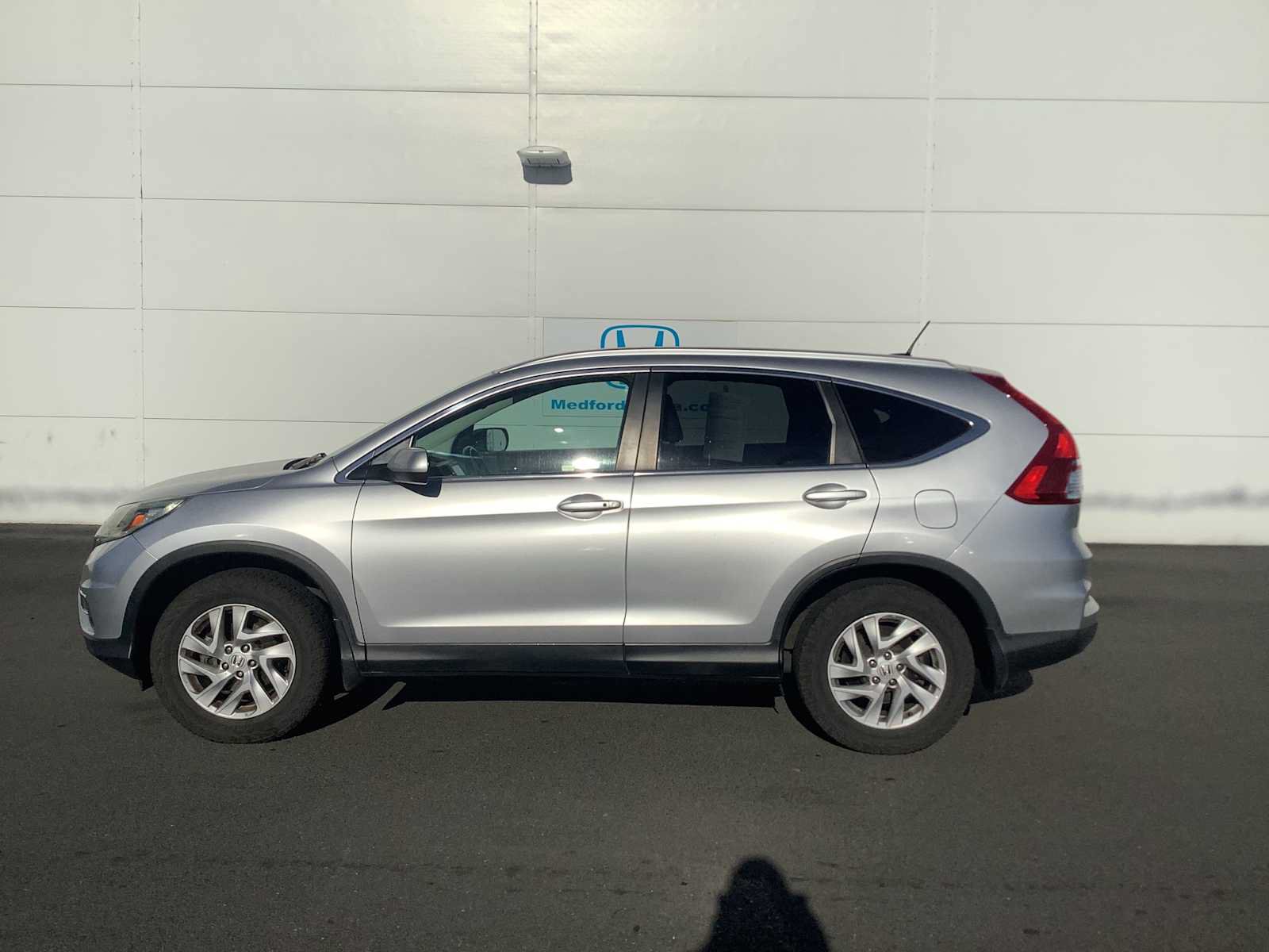 Used 2016 Honda CR-V EX-L image 2