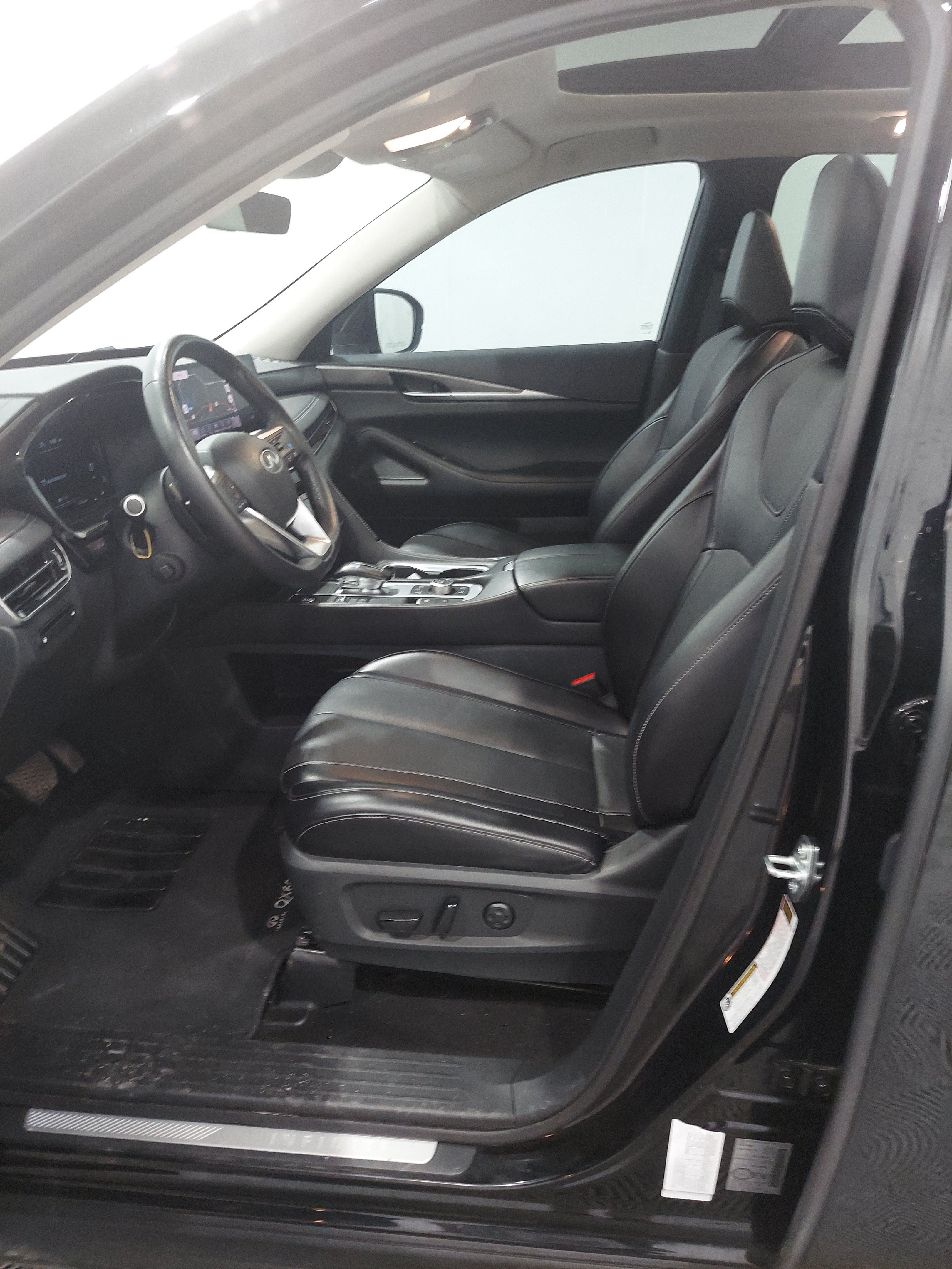 Used 2024 INFINITI QX60 Luxe AWD/4WD image 12