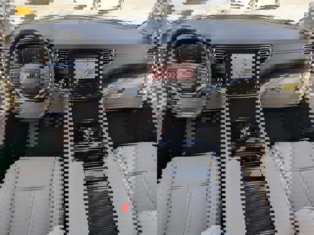 New 2024 Jeep Wagoneer 2WD w/ Convenience Group I image 2