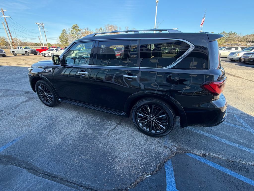 Used 2021 INFINITI QX80 Premium Select w/ All-Season Package RWD image 5