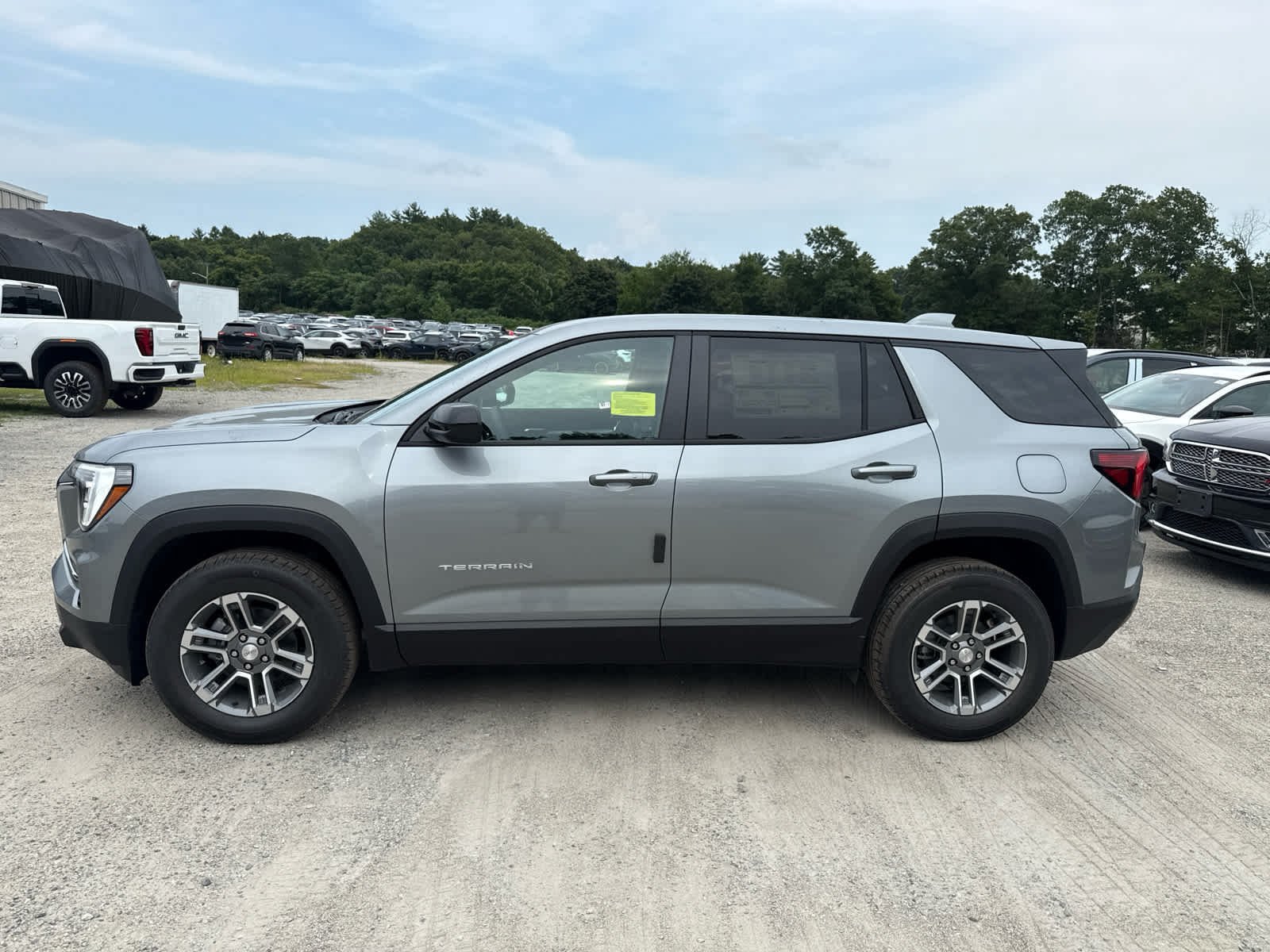 New 2027 GMC Terrain Elevation w/ LPO, Floor Liner Package AWD/4WD image 2