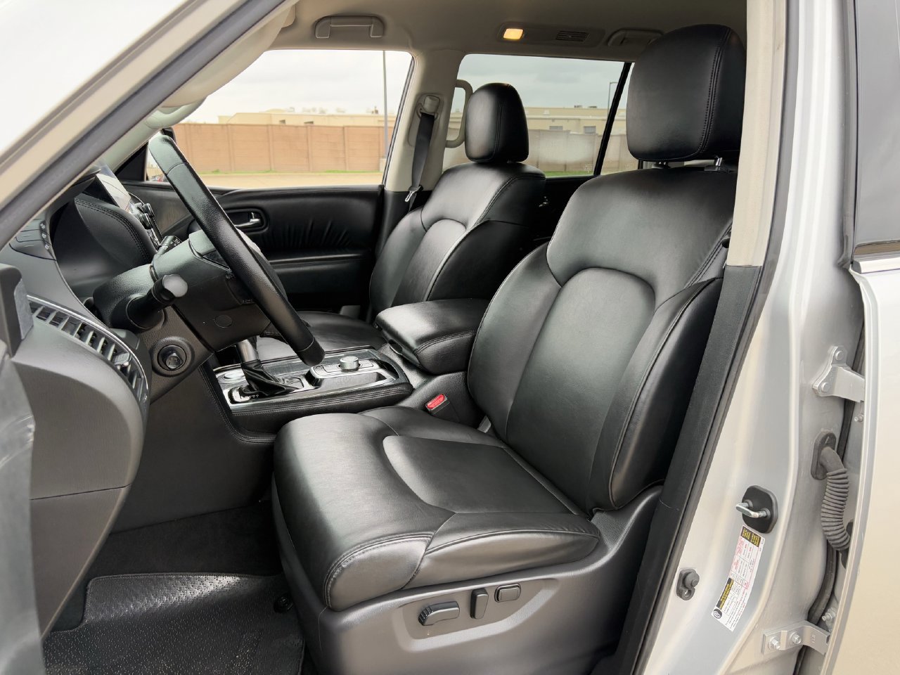 Used 2024 Nissan Armada SV RWD image 25