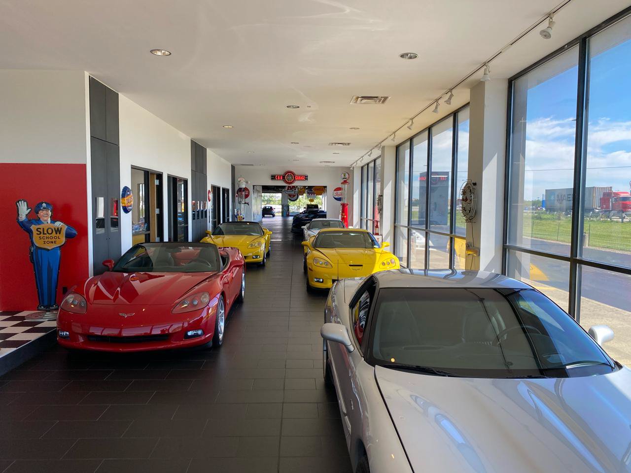 Used 2008 Chevrolet Corvette Coupe w/ Preferred Equipment Group RWD image 39