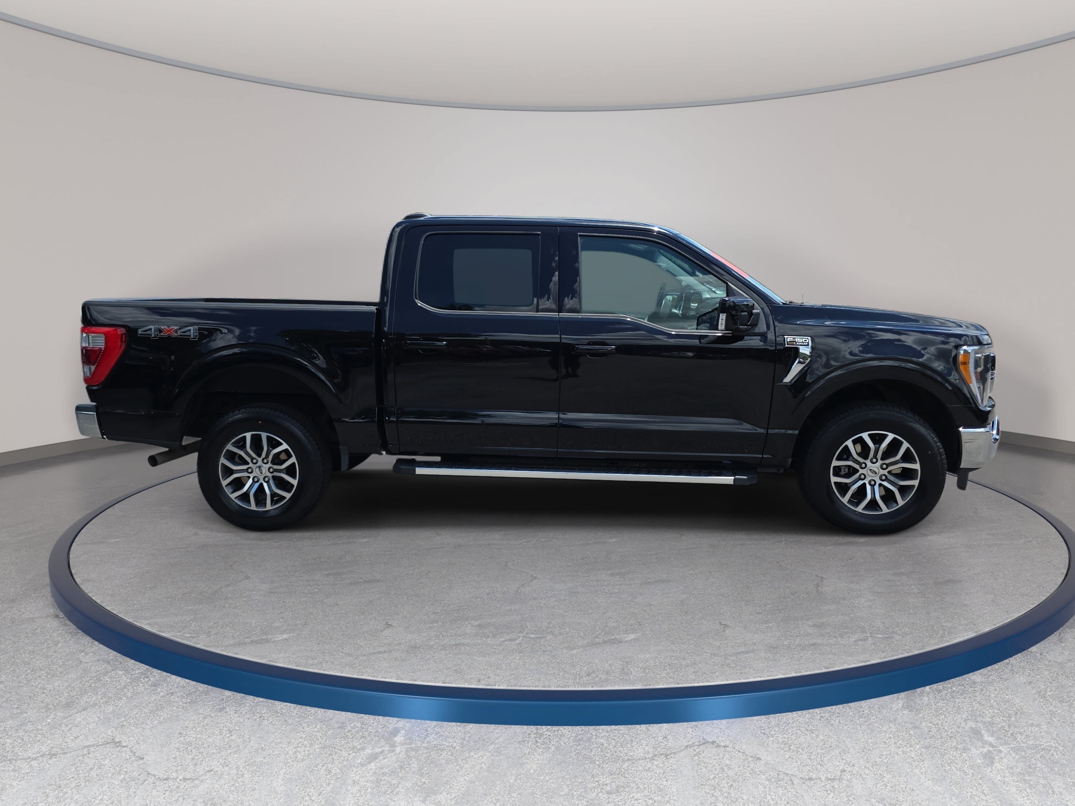 Used 2022 Ford F150 Lariat w/ Trailer Tow Package AWD/4WD image 4