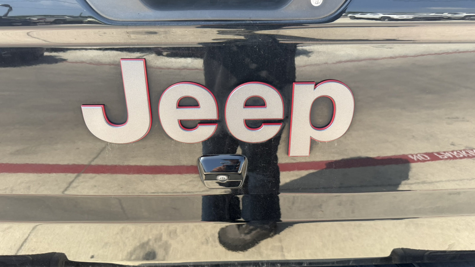 Certified 2020 Jeep Gladiator Rubicon AWD/4WD image 9