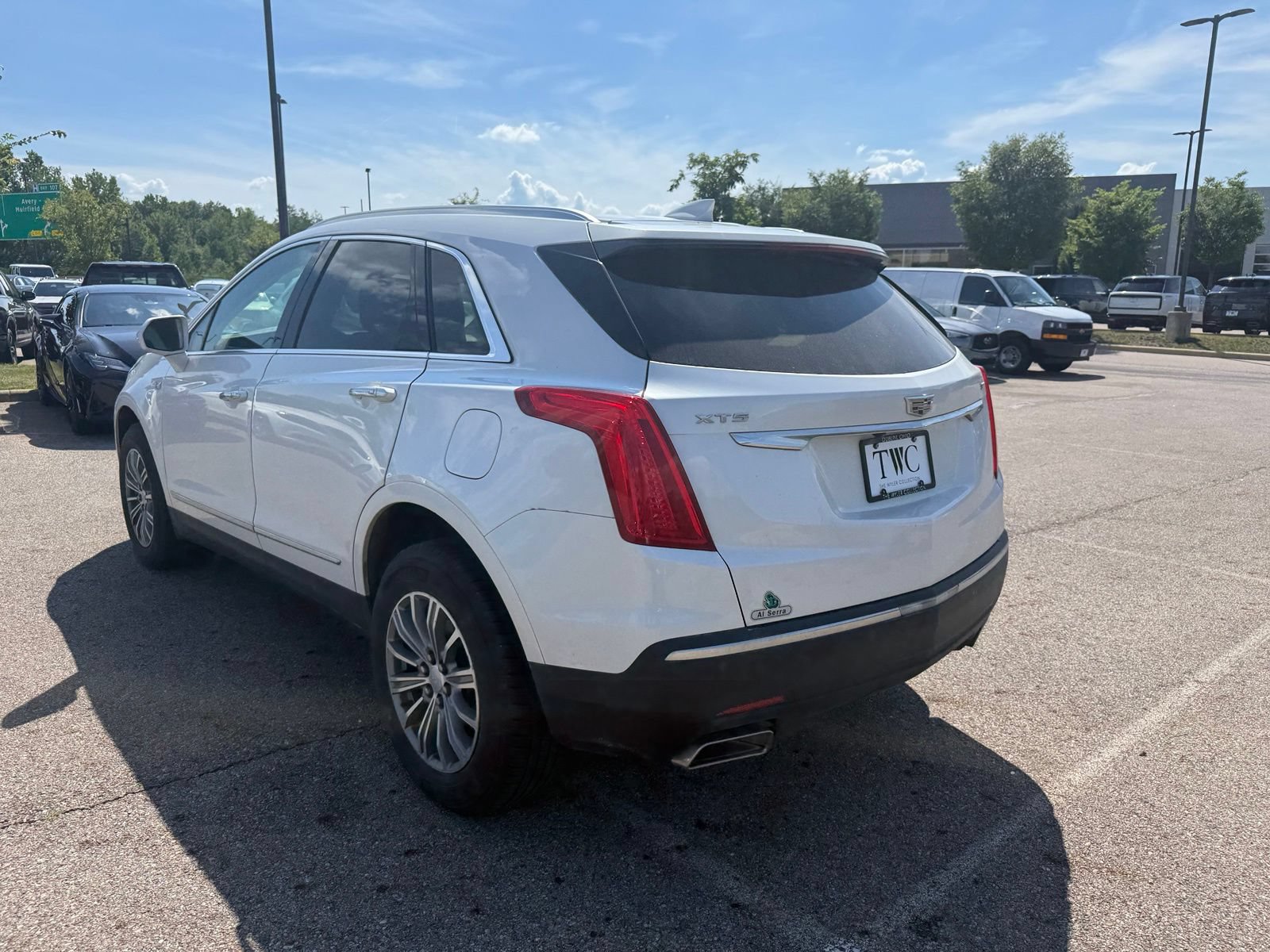 Used 2017 Cadillac XT5 Luxury FWD image 7