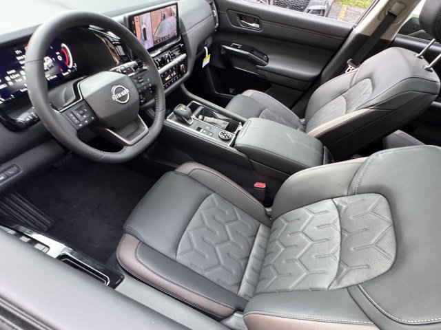 New 2026 Nissan Pathfinder Platinum AWD/4WD image 27