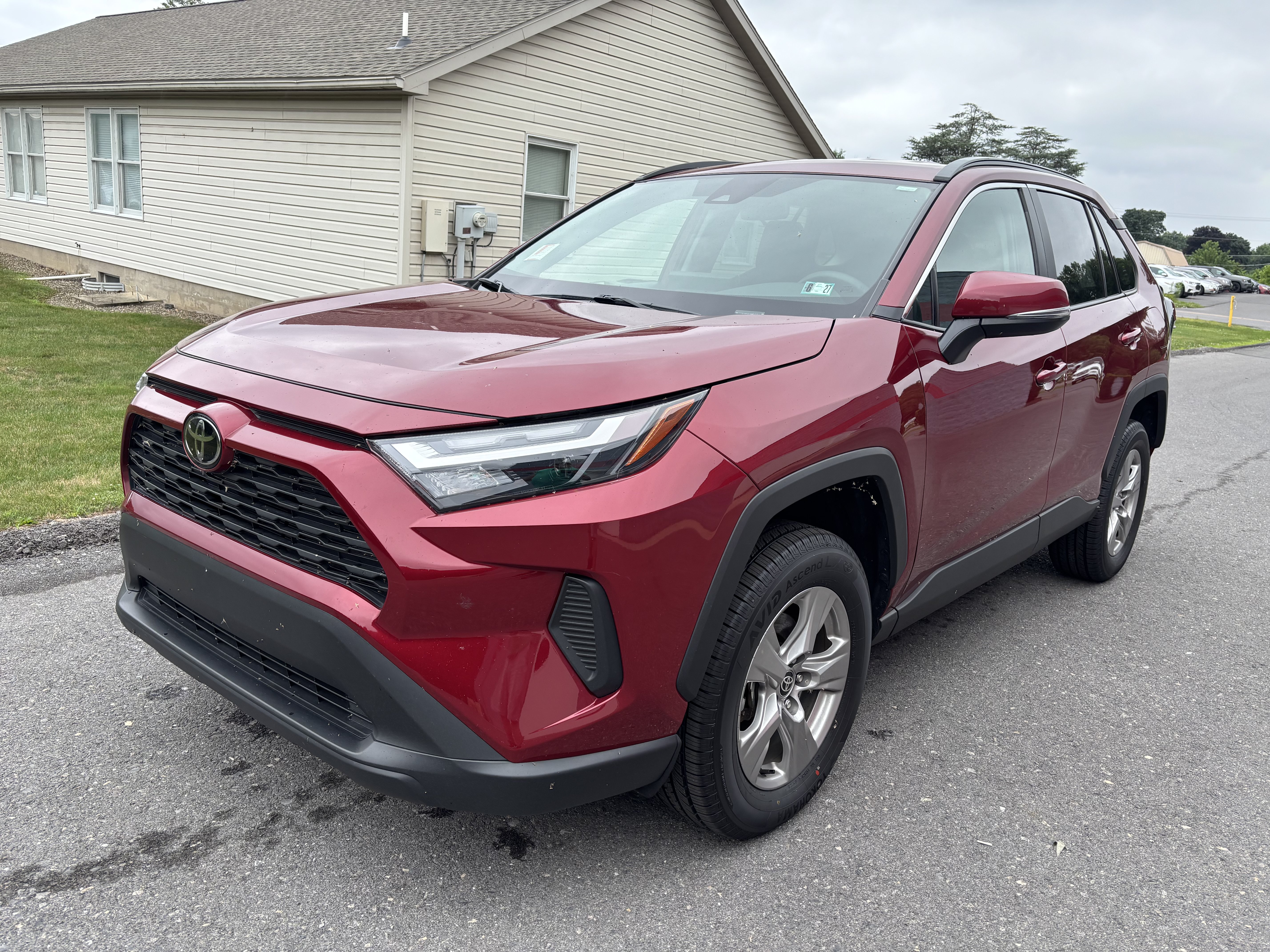 Certified 2025 Toyota RAV4 XLE AWD/4WD image 8