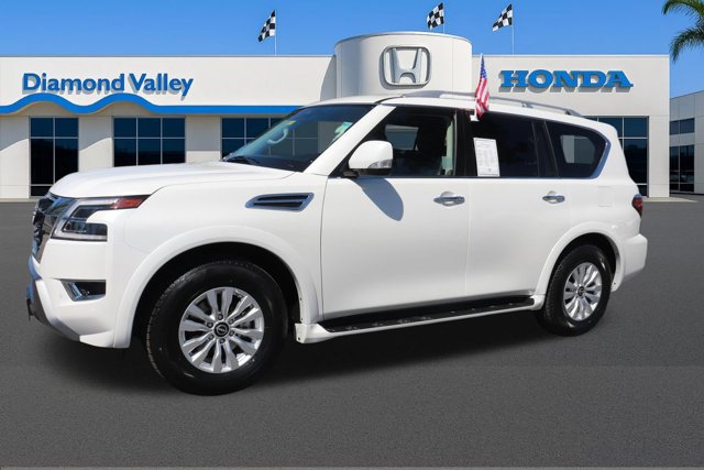 Used 2024 Nissan Armada SV image 3