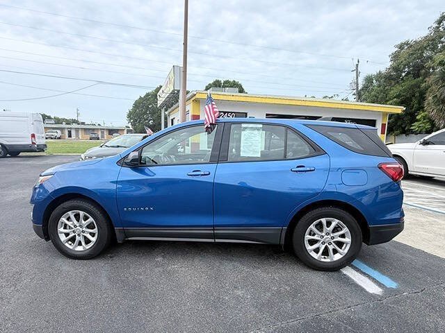 Used 2019 Chevrolet Equinox LS FWD image 3