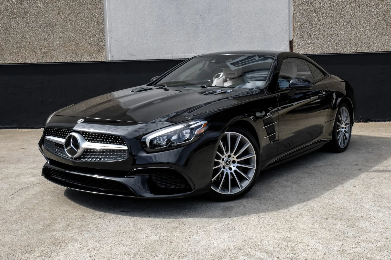 Used 2020 Mercedes-Benz SL 550 image 5
