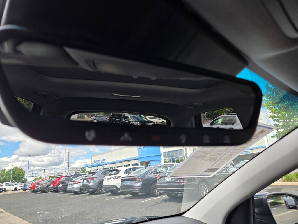 Used 2023 Hyundai Kona Limited FWD image 22