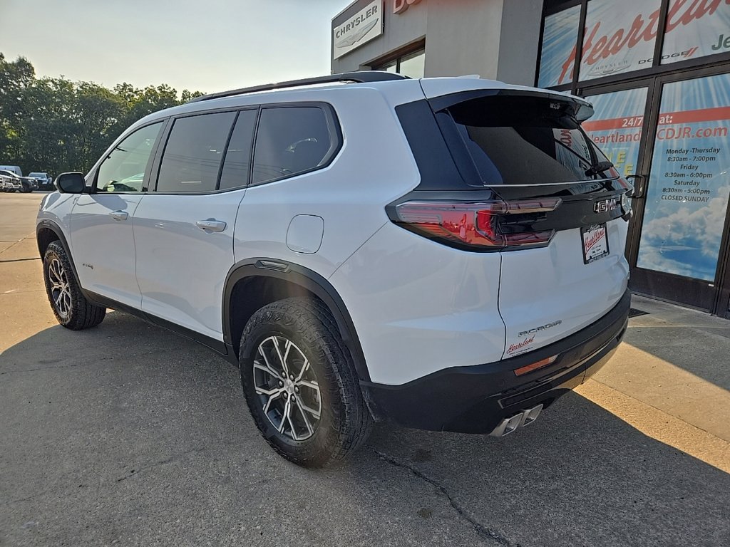 Used 2026 GMC Acadia AT4 w/ Luxury Package AWD/4WD image 9