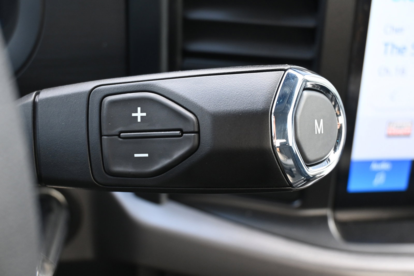 New 2025 Ford F150 XL w/ Equipment Group 103A High image 20