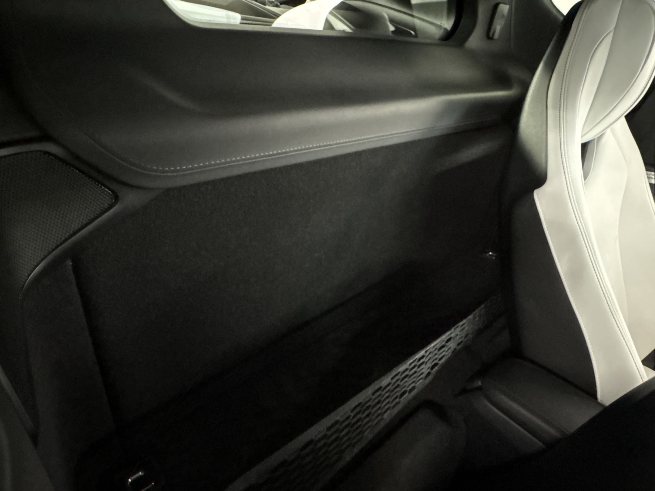 Used 2025 Lotus Emira RWD image 30
