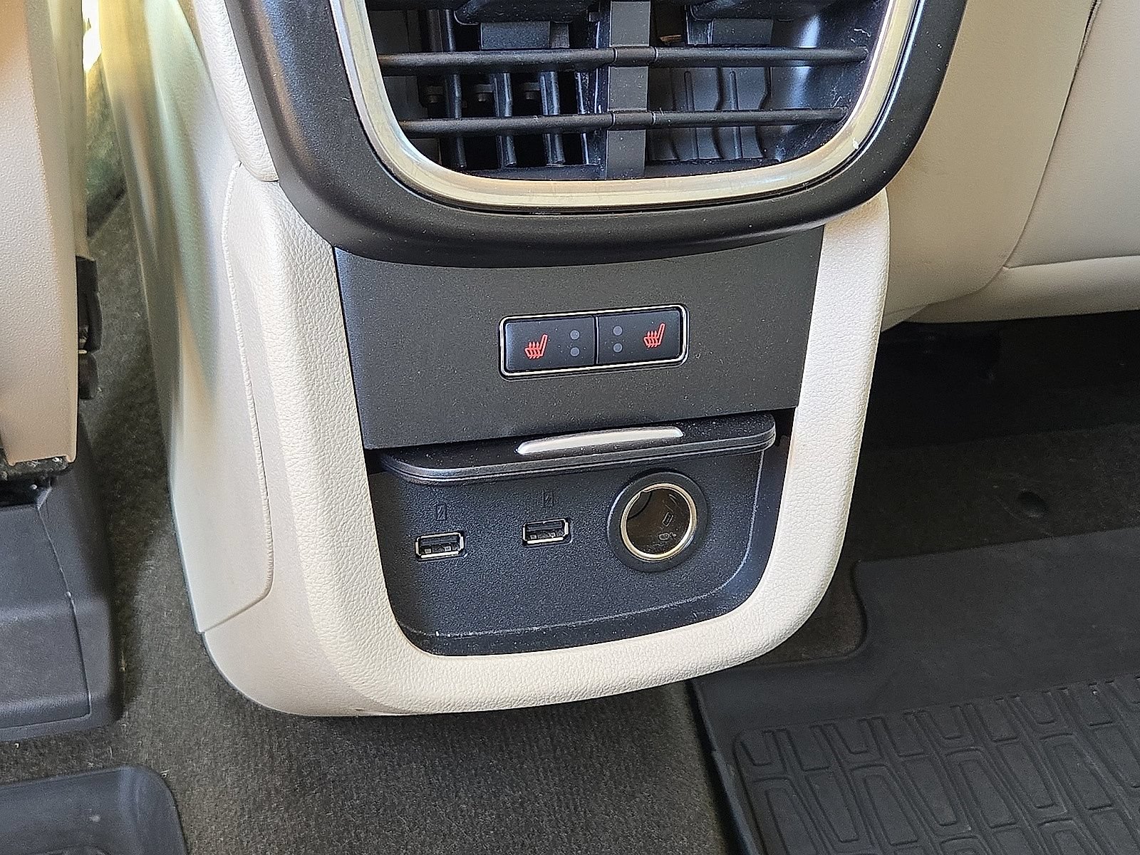Used 2019 Lincoln Nautilus Reserve FWD image 17