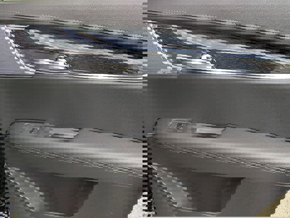 New 2026 Cadillac XT5 Premium Luxury w/ LPO, ONYX Package image 31