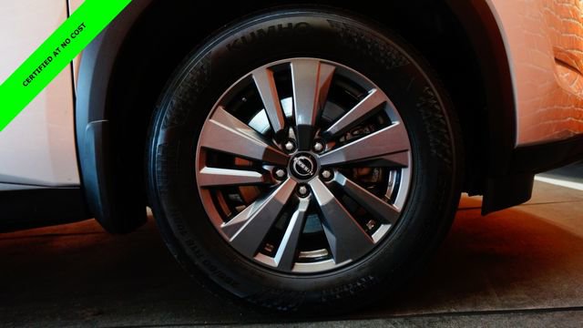 Certified 2024 Nissan Pathfinder S image 90