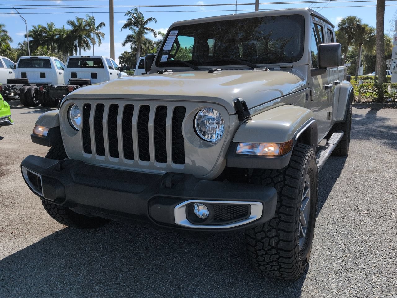 Used 2022 Jeep Gladiator Sport AWD/4WD image 9