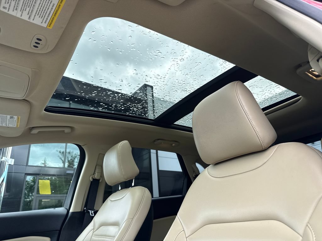 Used 2022 Ford Edge SEL w/ Convenience Package AWD/4WD image 12