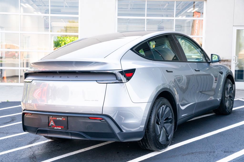 Used 2026 Tesla Model Y Long Range AWD/4WD image 12