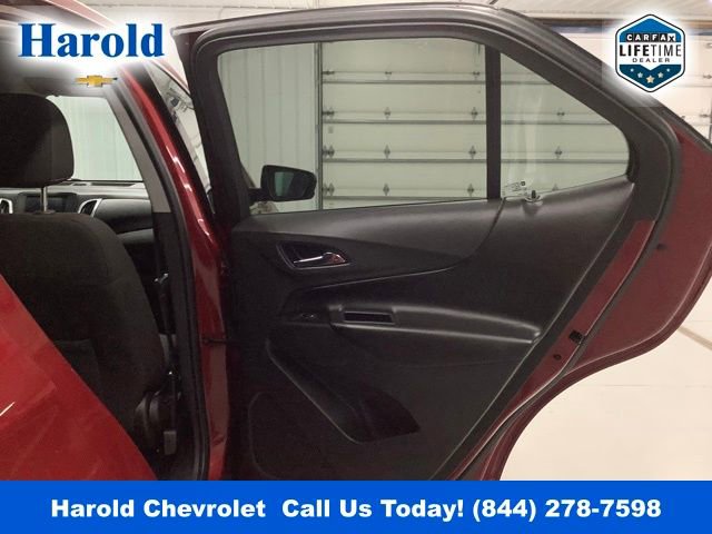 Used 2020 Chevrolet Equinox LT w/ Driver Convenience Package image 8