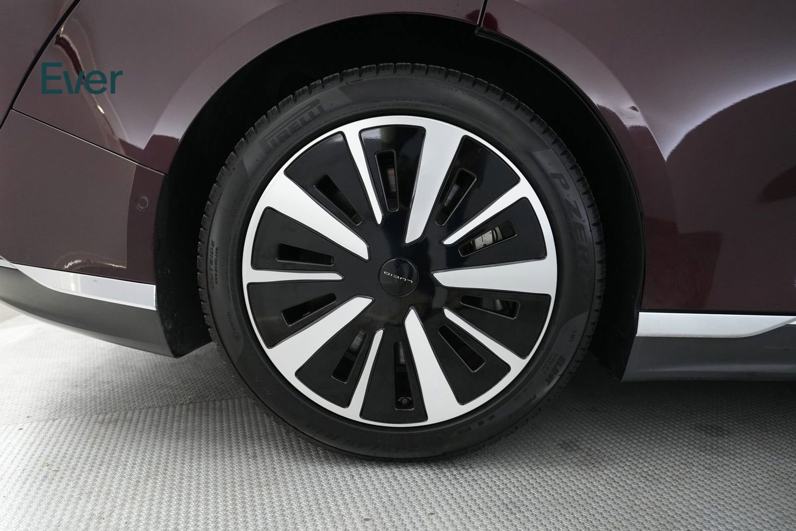 Used 2023 Lucid Air Pure RWD image 22