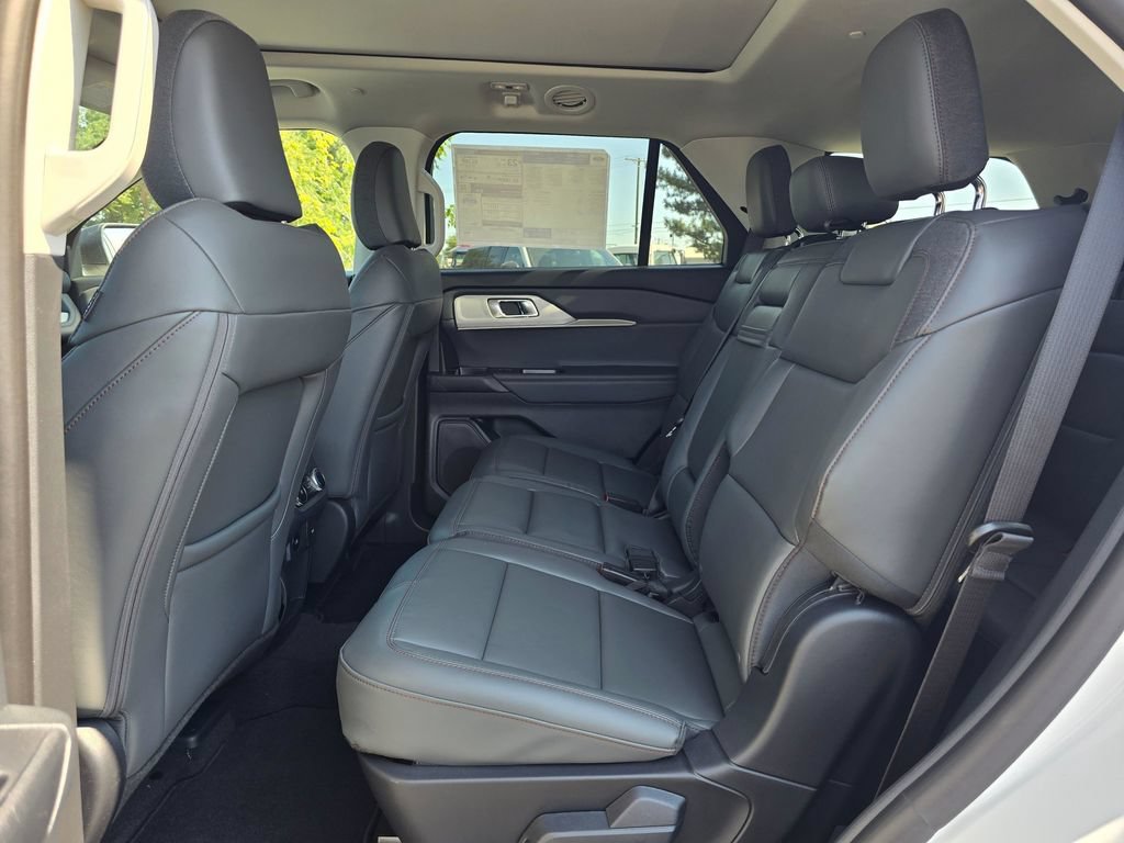 New 2026 Ford Explorer Active w/ Active Comfort Package AWD/4WD image 12